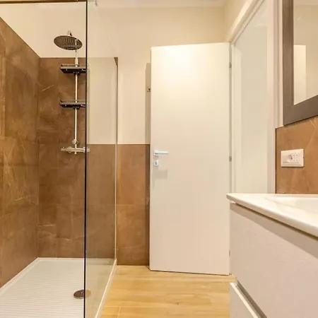 Essence Vaticano E Comfort *